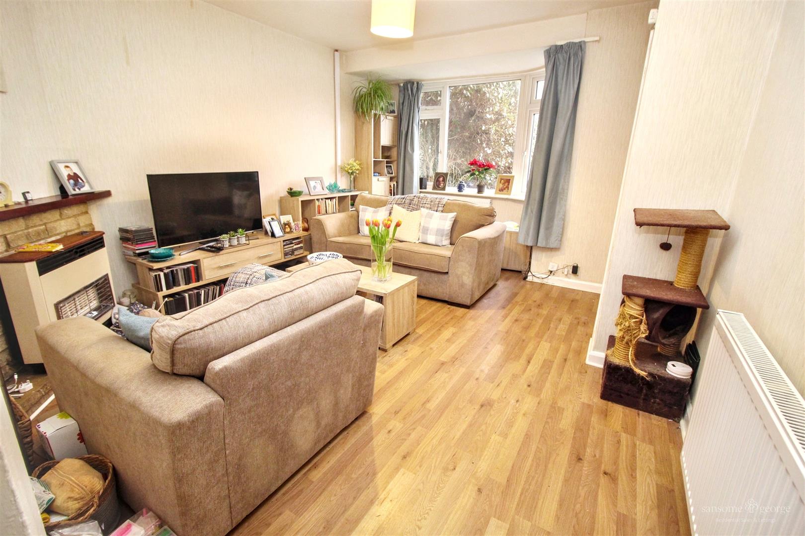 3 bed property in Thirlmere Avenue, Reading